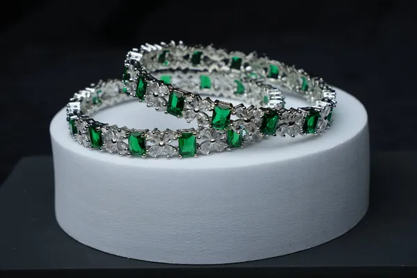 Emerald_Grace_Cz_Bangle_Set