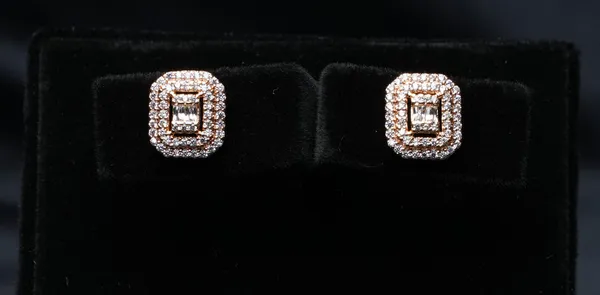 Regal_Aura_Studs