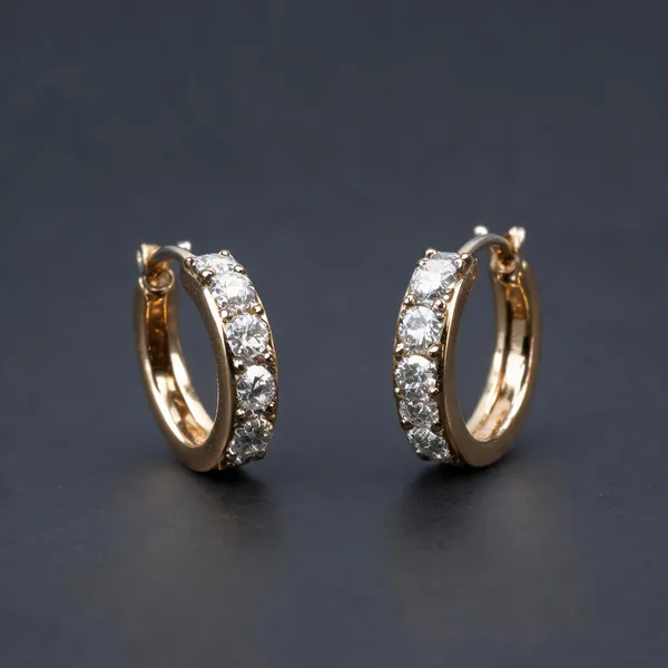 Radiant_Hoop_Earrings