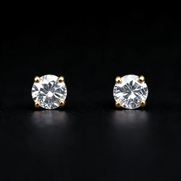 Elegant_Solitaire_Studs