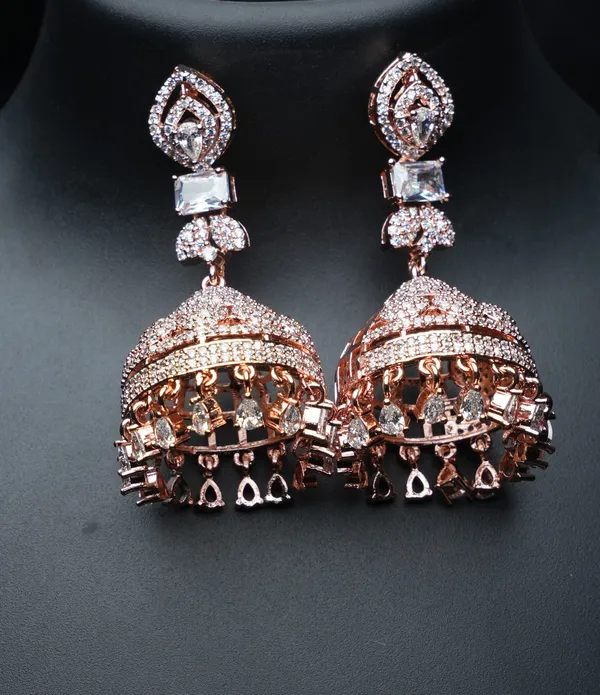 Royal_Sparkle_Jhumka_Earrings