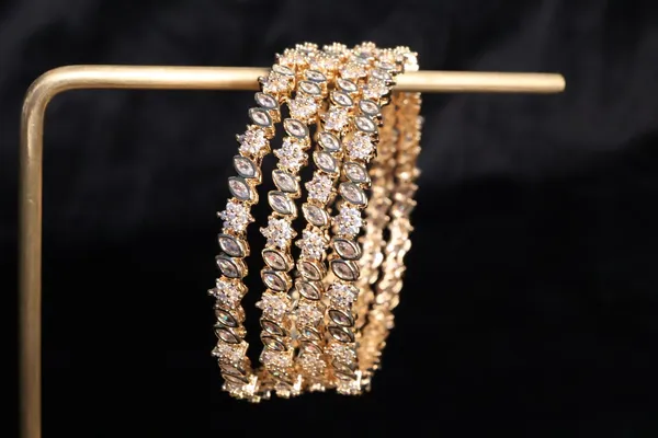 Adira_Crystal_Bloom_Bangle_Set