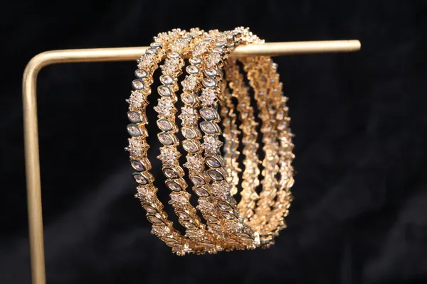 Adira_Crystal_Bloom_Bangle_Set