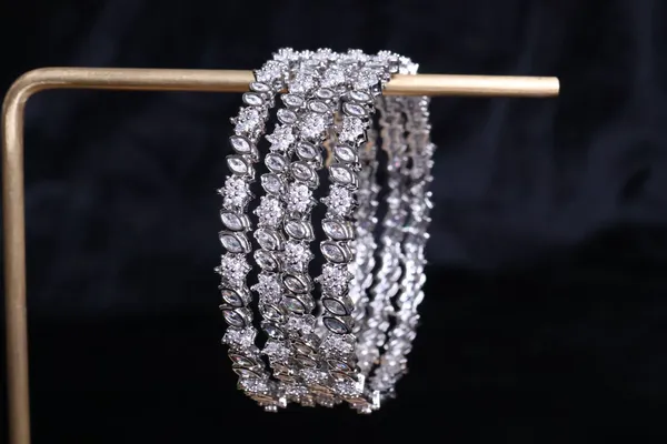 Adira_Crystal_Bloom_Bangle_Set