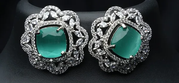 Regal_Bloom_Statement_Studs