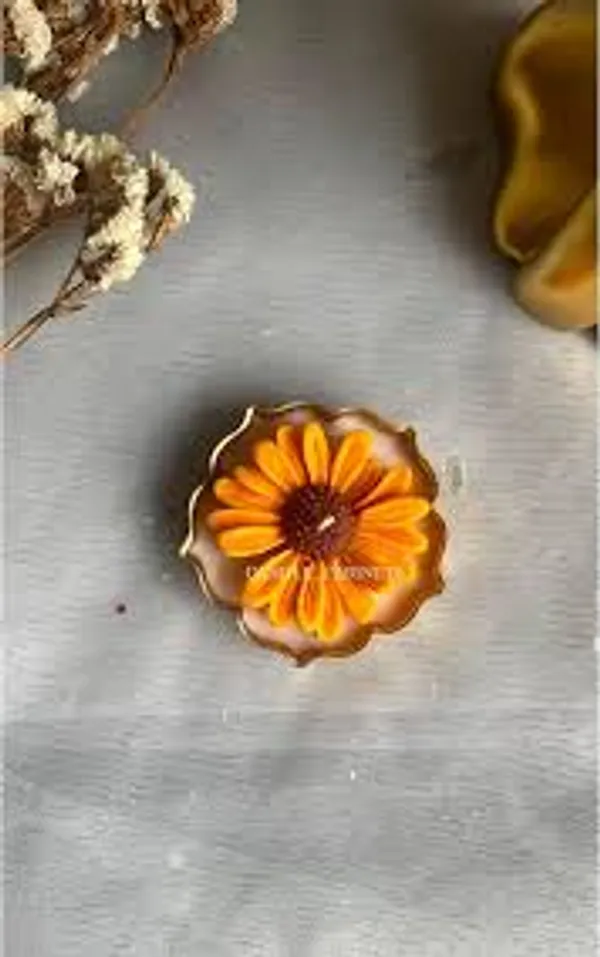 Daisy_Urli_Candle_(Assorted)