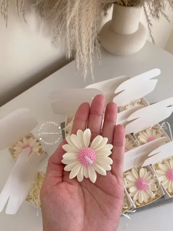 Daisy_Bloom_Candle__(Assorted)