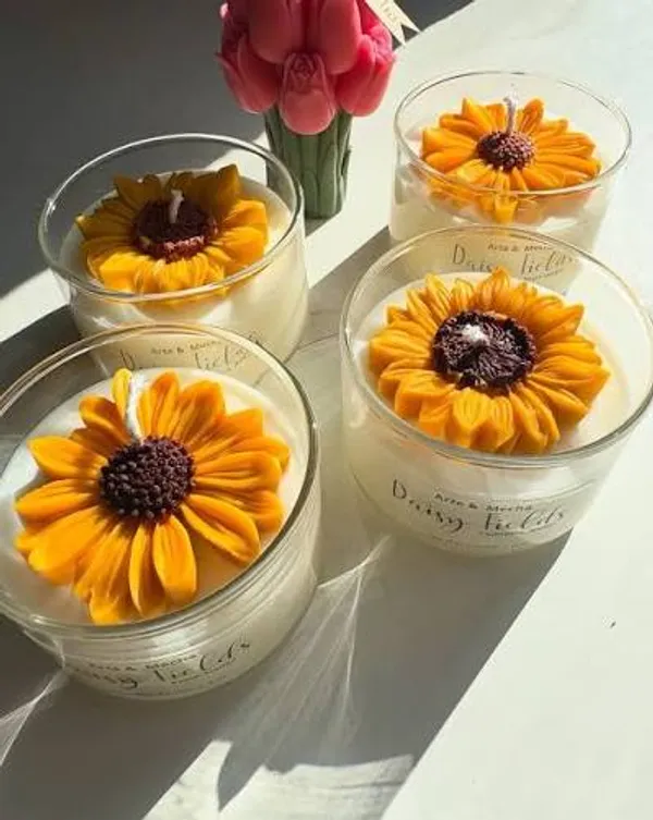 Glass_Soy_Wax_Floral_Daisy_Jar_Scented_Candle