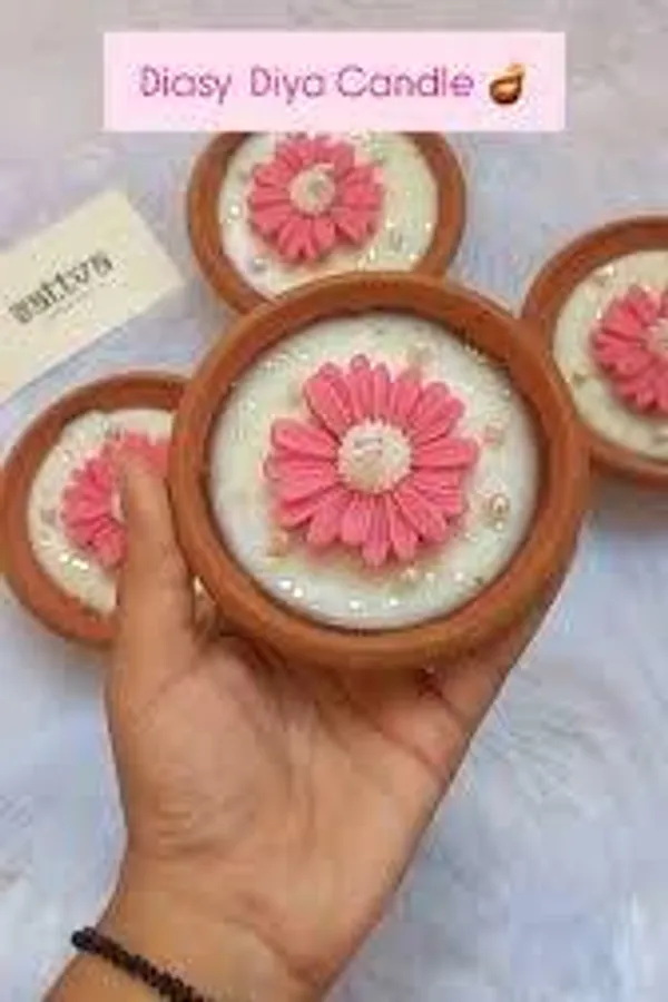 Terracotta_Floral_Diya_Candle__(Assorted)