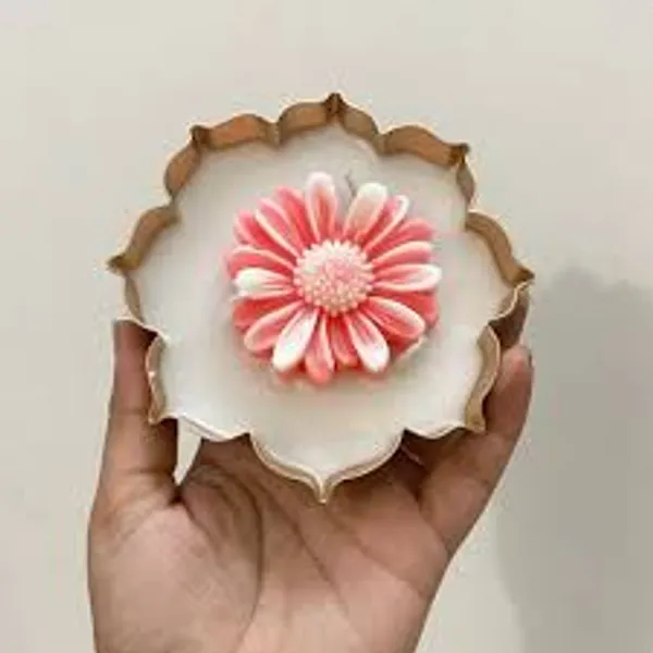 Daisy_Urli_Candle_(Assorted)
