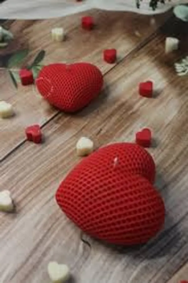 Romantic_Textured_Heart_Shaped_Candles__(Assorted)