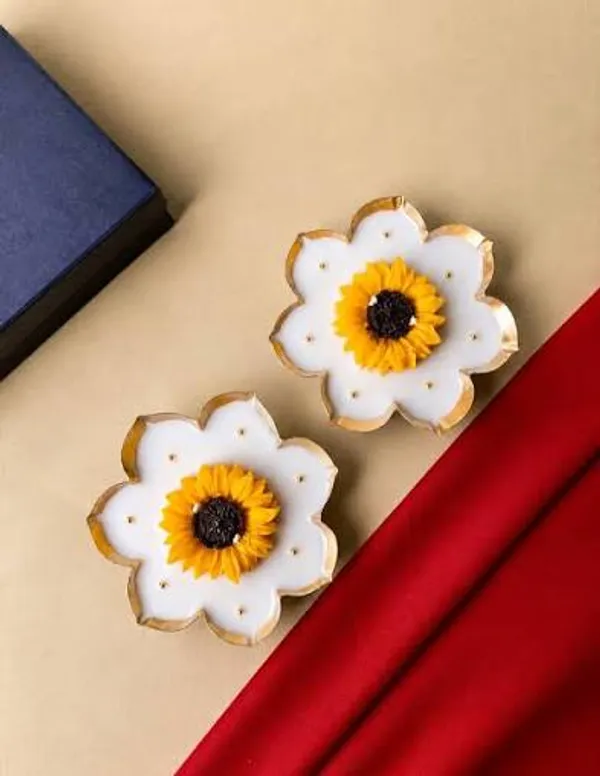 Sunflower_Urli_Candle__(Assorted)