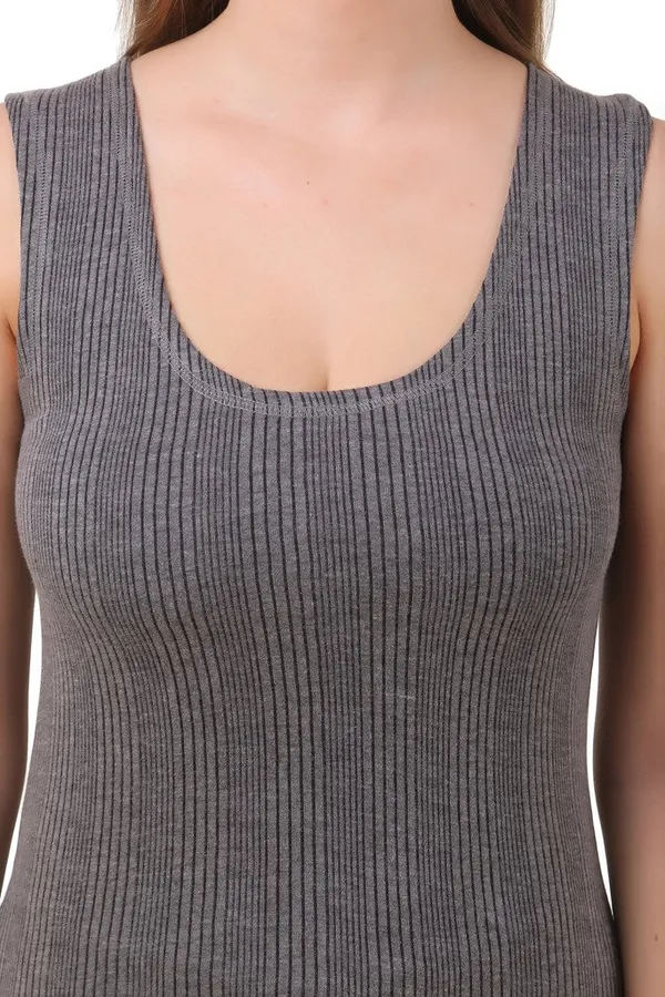 Womens_Blended_Quilted_Thermal_Sleeveless_Top