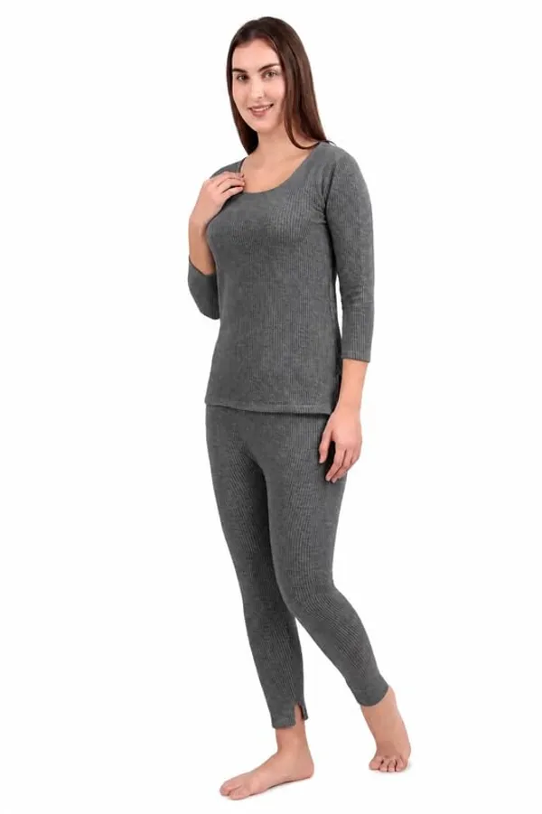Womens_Thermal_Full_Sleeves_Set