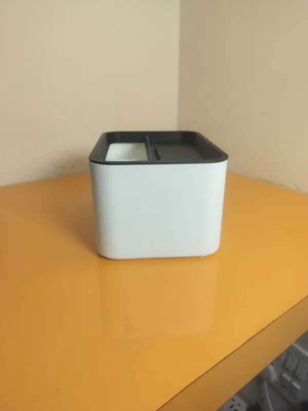 Tissue_Box_and_Remote_Holder_White_and_Black
