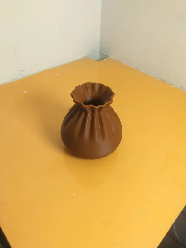 Potli_Vase_Chocolate