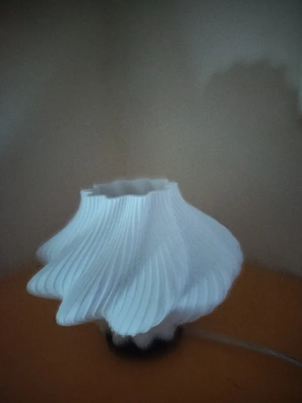 Helix_Lantern_E27_Base_&_LED_-_Hanging_also_possible