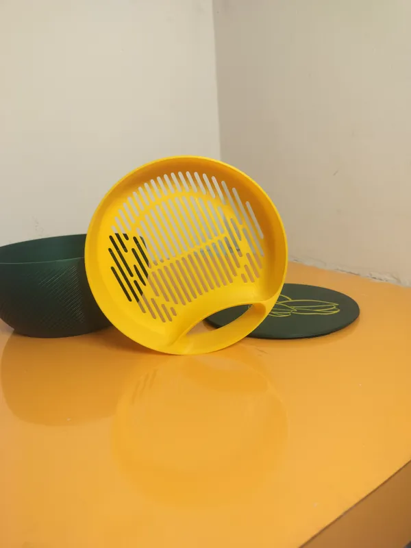 Pistachio_Bowl_Green_&_Yellow