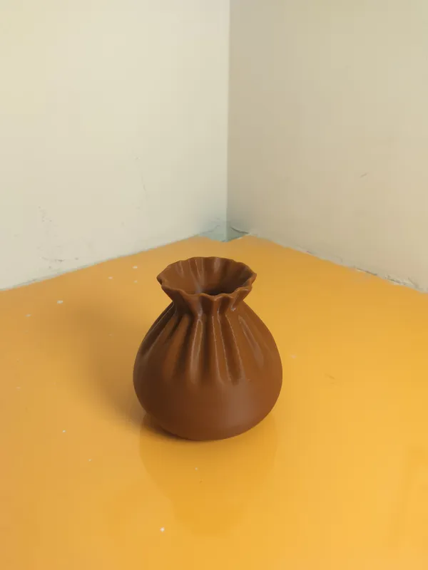 Potli_Vase_Chocolate