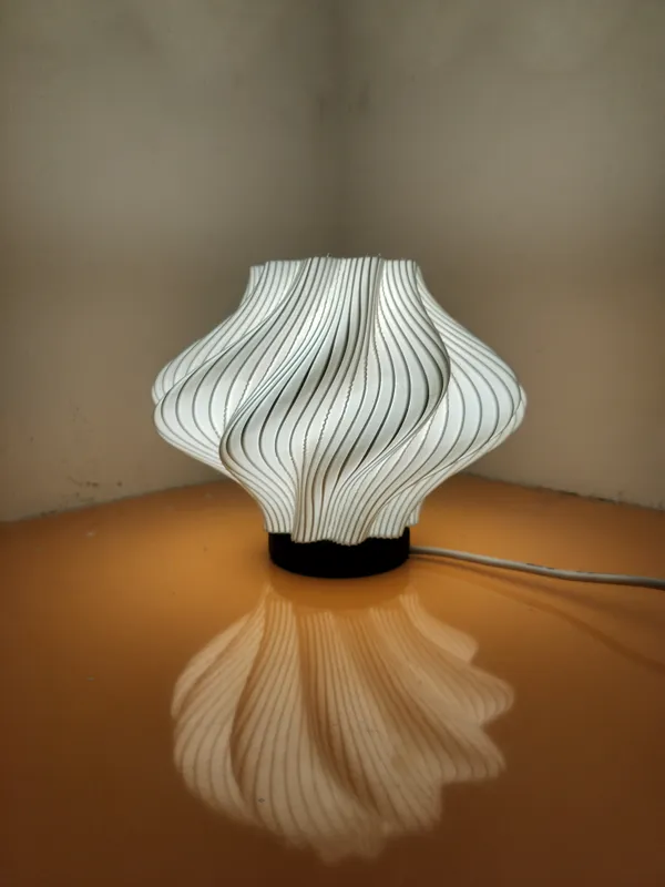 Helix_Lantern_E27_Base_&_LED_-_Hanging_also_possible