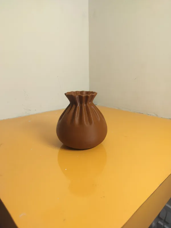 Potli_Vase_Chocolate