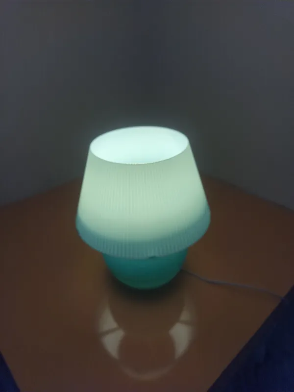 Ribbed_Table_Lamp_Mattee_Green