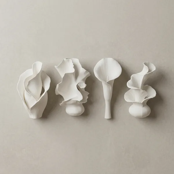 Flower_Sculpture_Set_of_Four_Small_(H-9_to_10_cms_each)White