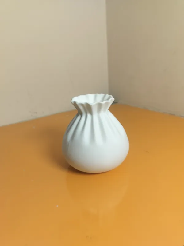 Potli_Vase_White