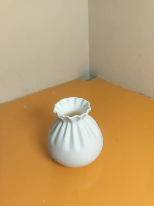 Potli_Vase_White