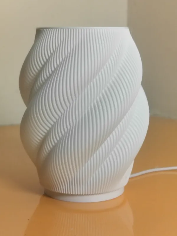 Minamilistic_Spiral_Lamp_White_with_E10_LED_Kit