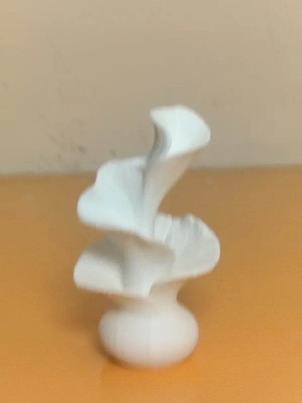 Flower_Sculpture_Set_of_Four_Small_(H-9_to_10_cms_each)White