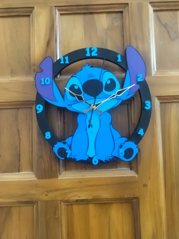 Stitch_Clock