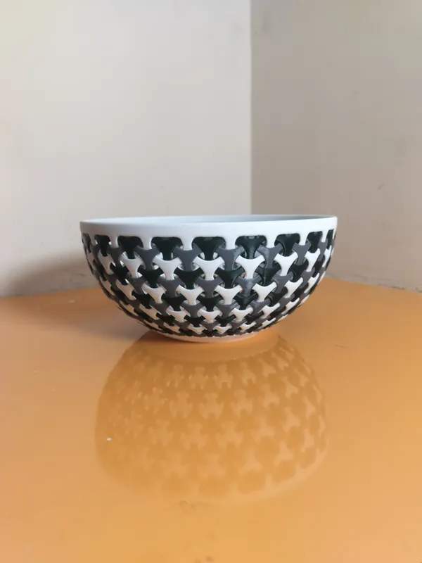 Geometric_Interwoven_Fruit_Bowl