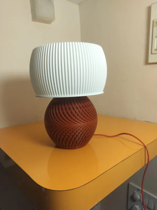 Drift_Design_Lamp_with_Standard_Bulbholder_and_wire_2_mtrs