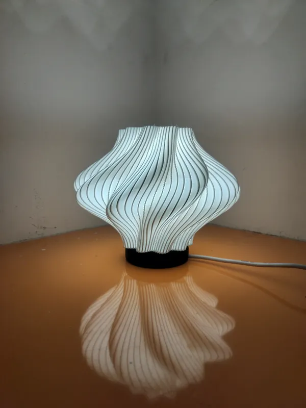 Helix_Lantern_E27_Base_&_LED_-_Hanging_also_possible