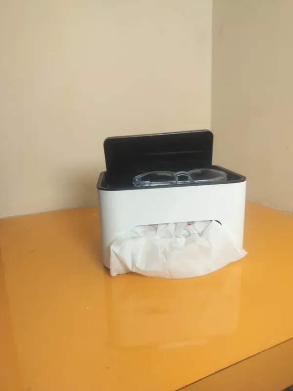 Tissue_Box_and_Remote_Holder_White_and_Black