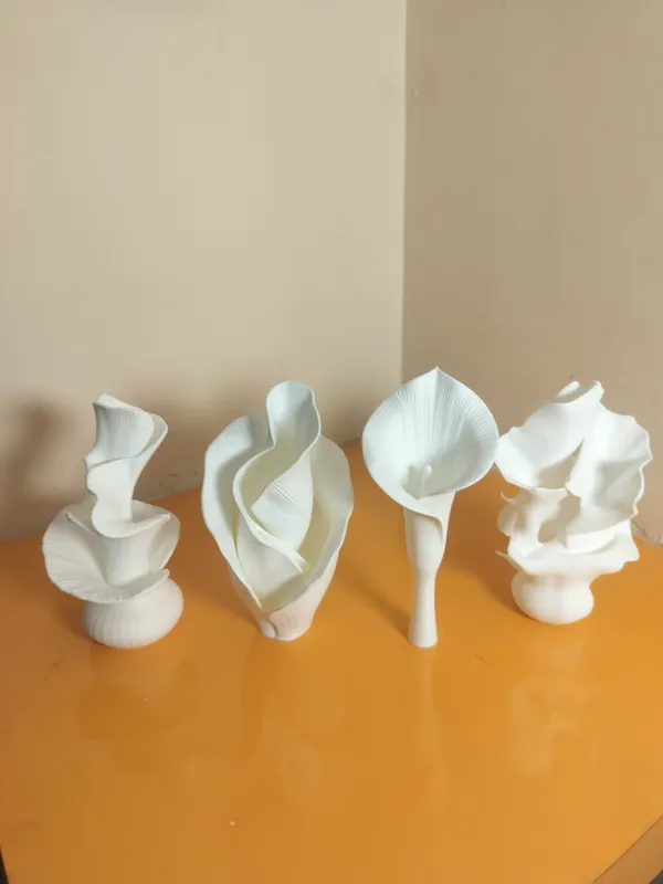 Flower_Sculpture_Set_OF_4_Large_(H-18to_20_cms_each)White