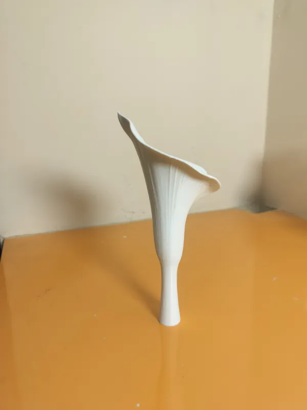 Flower_Sculpture_Set_OF_4_Large_(H-18to_20_cms_each)White