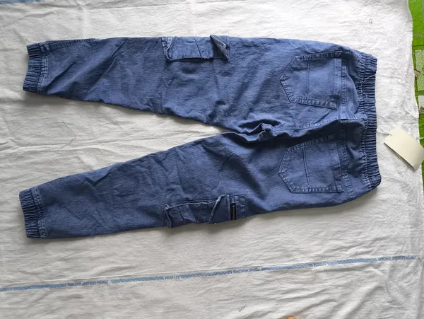 Blue_Textured_Cargo_Jogger_Pants_for_Boys