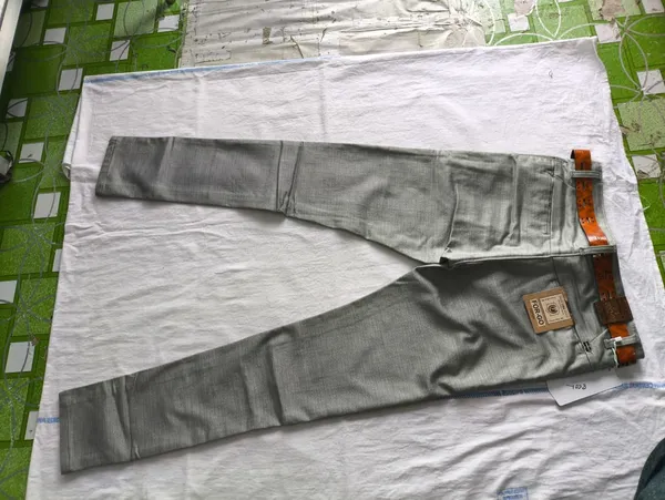 Grey_Denim_Slim_Fit_Jeans_for_Men