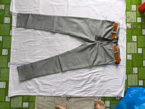 Grey_Denim_Slim_Fit_Jeans_for_Men