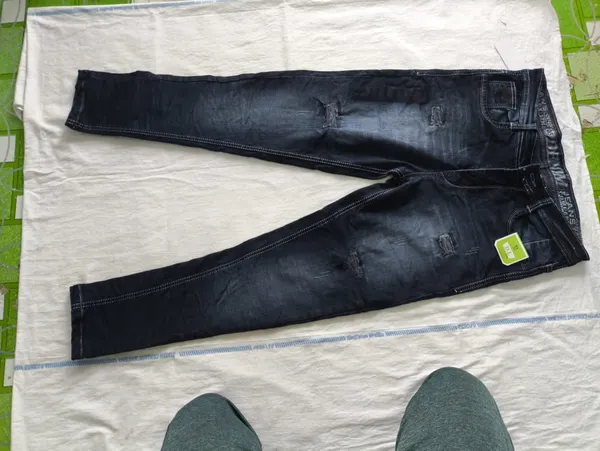 Black_Denim_Slim_Fit_Jeans_for_Men