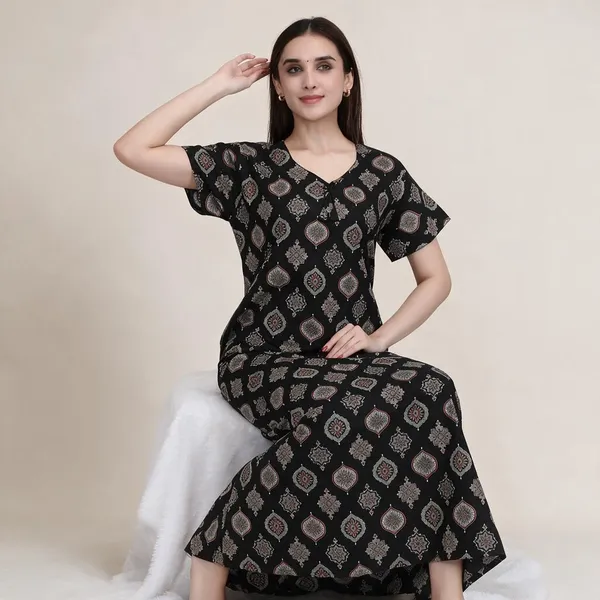 Black_Premium_Cotton_Nightdress_For_Women