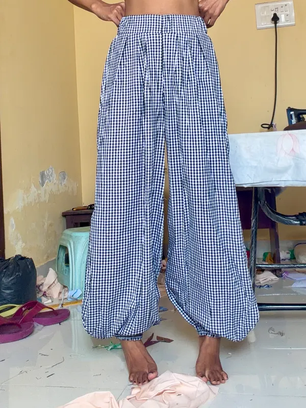 Black_Checked_balloon_pants