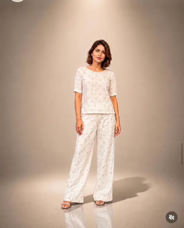 White_Printed_Relaxed_Fit_Lounge_Set_For_Women