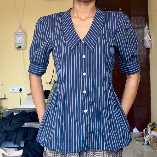 Blue_Striped_Pleated_Top_Peter_Pan_collar_for_Women