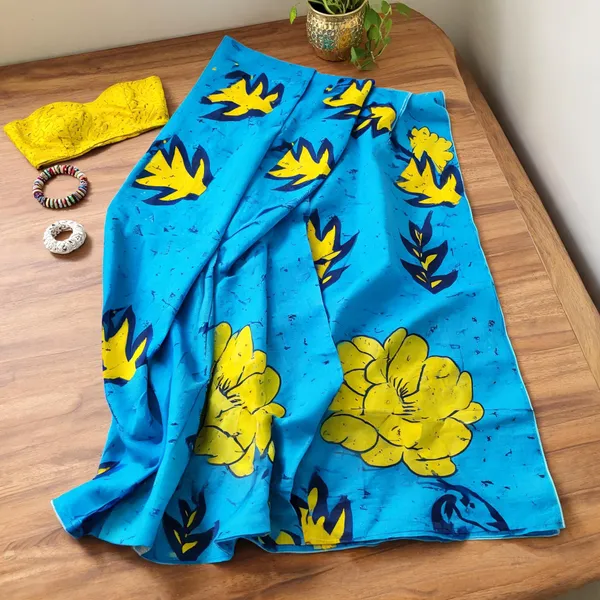 Blue_Mul_Mul_Cotton_Floral_Print_Saree_For_Women