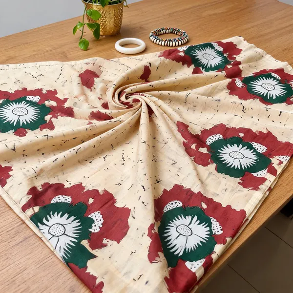 Beige_Mul_Mul_Cotton_Floral_Print_Saree_For_Women