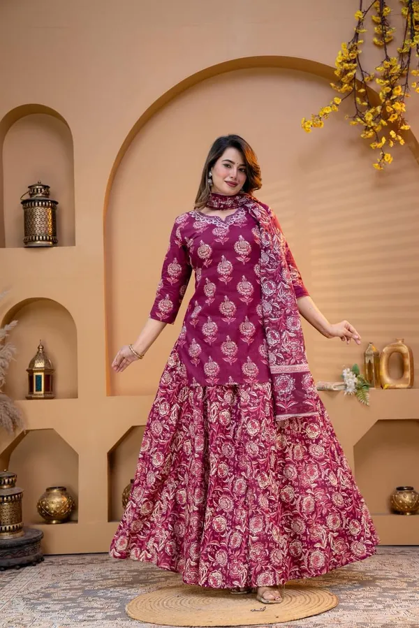 Upgrade_Your_Ethnic_Wardrobe_With_Our_Beautiful_Cotton_Kurti_&_Skirt_Set