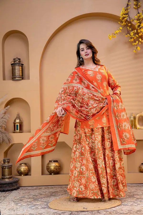 Upgrade_Your_Ethnic_Wardrobe_With_Our_Beautiful_Cotton_Kurti_&_Skirt_Set